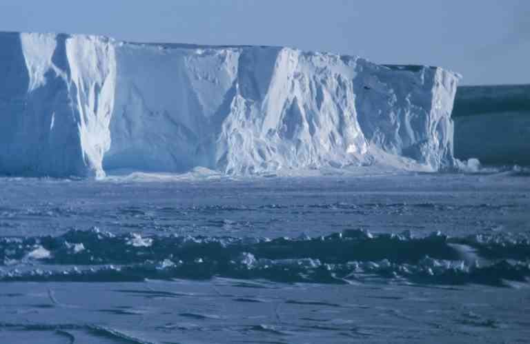Antarctica-conger-ice-shelf