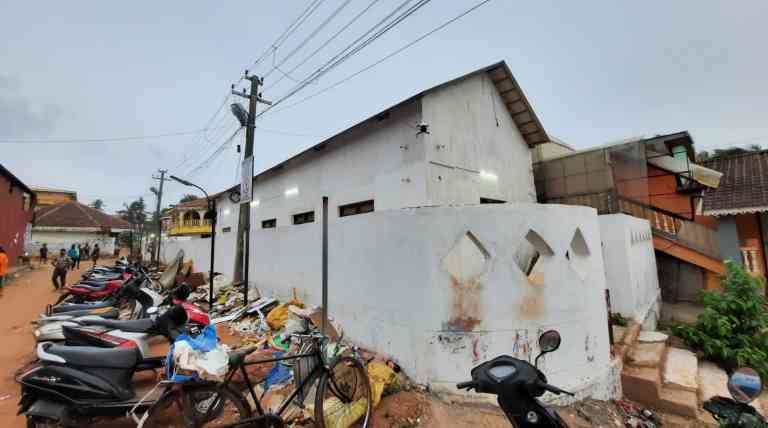 illegal-structure-on-calangute-beach